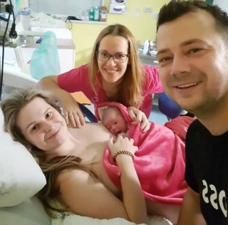 "Moc bych si přál, abyste u porodu doprovodila mou ženu" ozval se v jedno jarní ráno před několika lety hlas v telefonu....